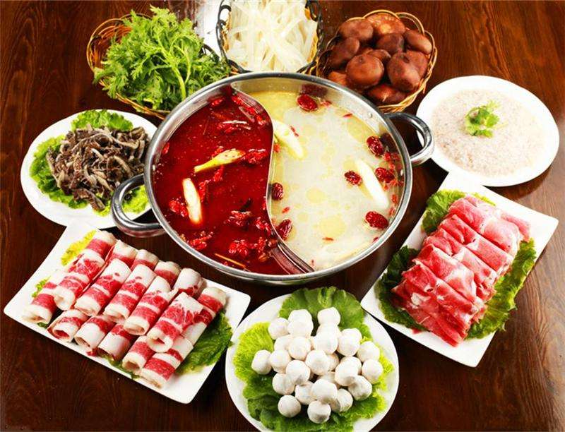 家庭自制重庆火锅配菜清单大全，细数一些家里吃火锅的经典配菜